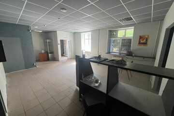 Помещение своб.назн., 81,5 м²