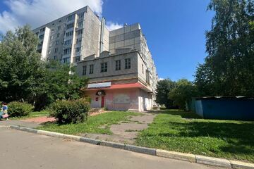 Помещение своб.назн., 178,1 м², 1/2 эт.