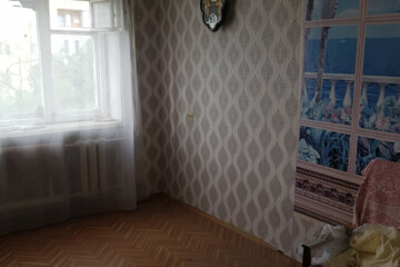 Комната, (всего 6 ком.), 60 м², 4/5 эт.