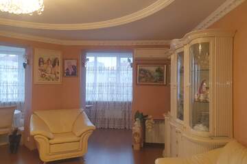 3-к квартира, 135,5 м², 7/9 эт.
