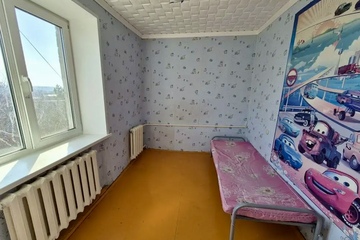 4-к квартира, 58 м², 5/5 эт.